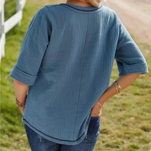 Charming Charlie Textured V-Neck Half Sleeve Blouse Size M - Picture 2 of 6